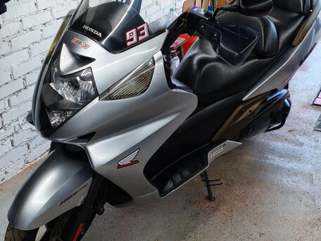 2006 Honda Silver Wing 400, серый, 290000 рублей, вид 2