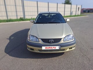 2001 Toyota Avensis I Рестайлинг, зелёный, 470000 рублей, вид 3
