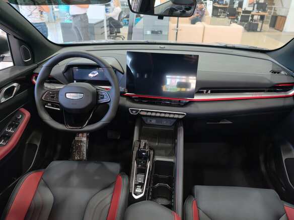 2026 Geely Coolray I Рестайлинг 2, белый - вид 7