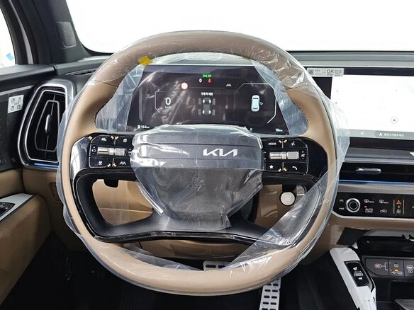2026 Kia Sorento IV Рестайлинг, белый, 8195000 рублей - вид 8