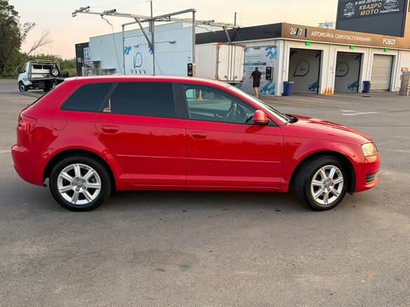 2009 Audi A3 II (8P) Рестайлинг 2, красный, 859000 рублей - вид 5