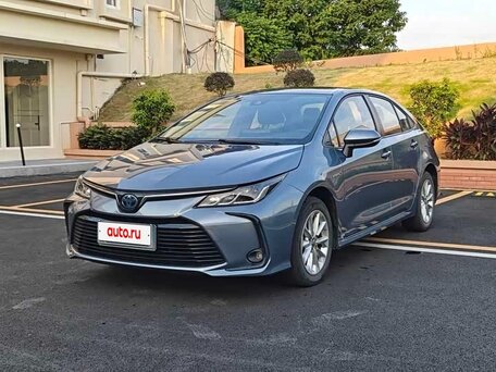 2022 Toyota Corolla XII (E210), синий, 1649999 рублей, вид 1
