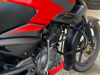 2021 Bajaj Pulsar 125, красный, 112000 рублей, вид 5