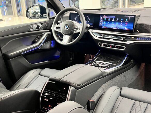 2026 BMW X7 40d I (G07) Рестайлинг, серый, 17999000 рублей - вид 32