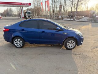 2012 Kia Rio 5-speed III, синий, 420000 рублей, вид 3