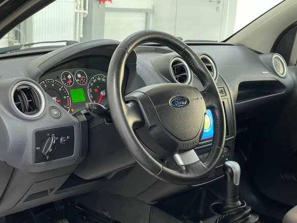 2007 Ford Fiesta Mk5, чёрный, 499000 рублей - вид 7