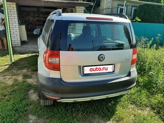 2011 Skoda Yeti I, серебристый, 415000 рублей, вид 4