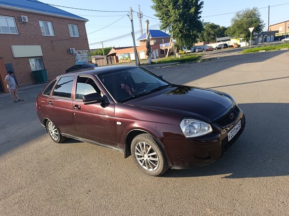 2008 Lada (ВАЗ) Priora I, пурпурный, 265000 рублей - вид 1