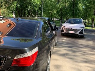 2008 BMW 5 серии 530xi V (E60/E61) Рестайлинг, чёрный, 550000 рублей, вид 5