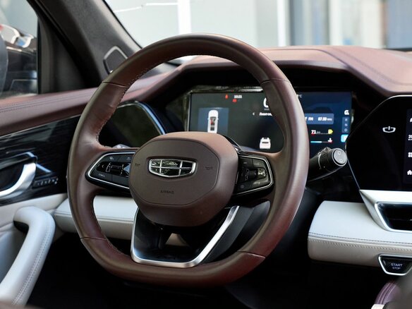 2023 Geely Monjaro I, чёрный, 2979900 рублей - вид 24