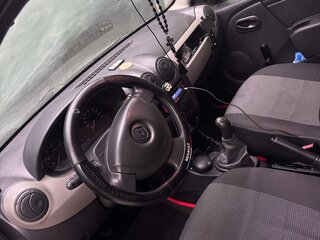 2011 Renault Sandero I, серый, 520000 рублей, вид 2