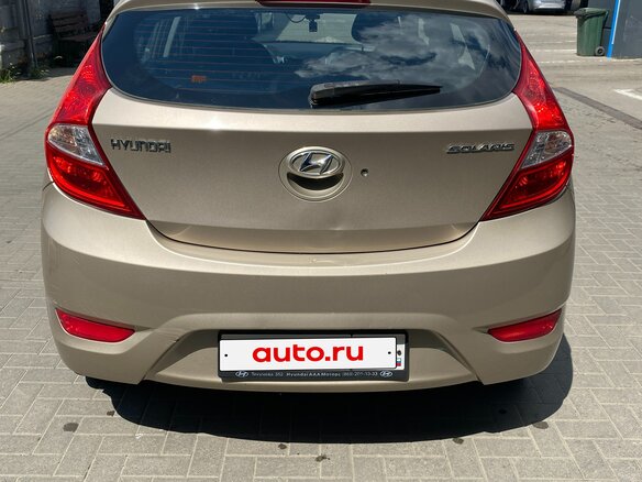 2012 Hyundai Solaris I, бежевый - вид 2