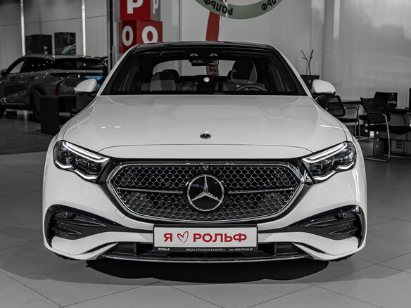 2025 Mercedes-Benz E-Класс 300 VI (W214, S214), белый