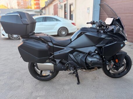 2025 BMW R 1300 RT, чёрный, 2700000 рублей, вид 3