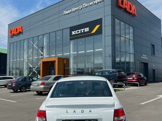 2026 Lada (ВАЗ) Granta Sportline I Рестайлинг, белый, 1369000 рублей, вид 4