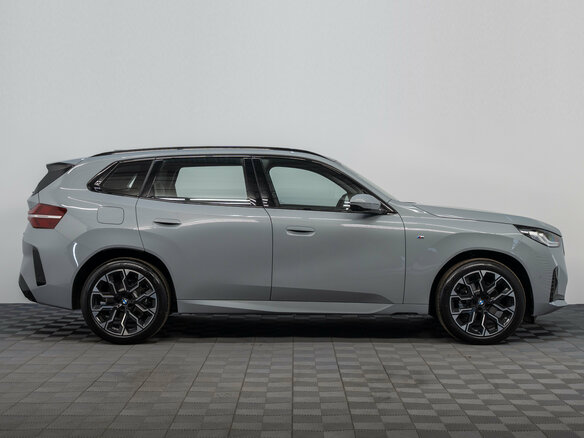 2026 BMW X3 Long 30L xDrive IV (G45/G48), серый, 7390000 рублей - вид 3