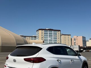 2020 Hyundai Tucson III Рестайлинг, белый, 2800000 рублей, вид 4