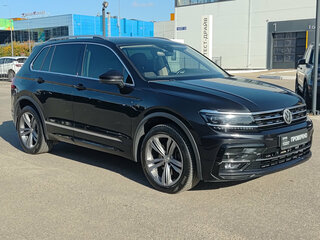 2019 Volkswagen Tiguan II, чёрный, 2820000 рублей, вид 3