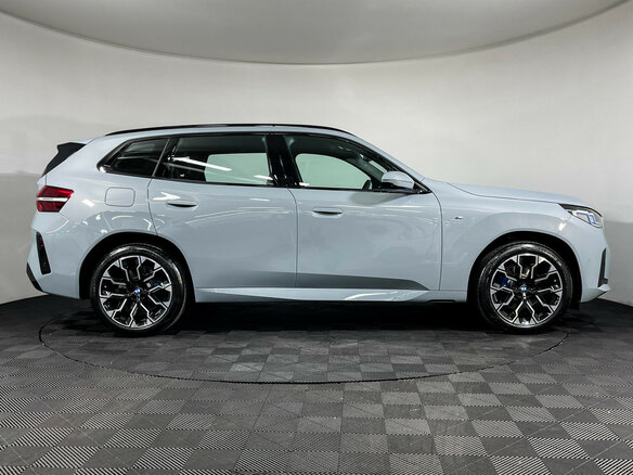 2025 BMW X3 Long 30L xDrive IV (G45/G48), серый, 7750000 рублей - вид 3