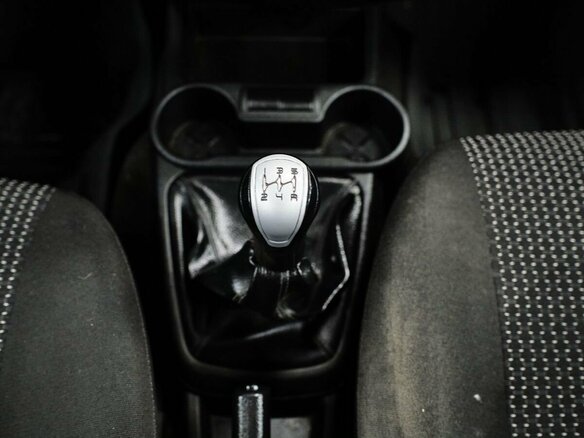 2013 Lada (ВАЗ) Granta I, белый, 375000 рублей - вид 14
