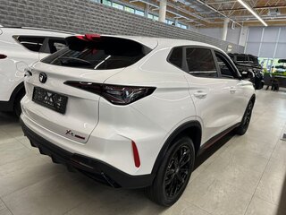 2025 Changan X5 Plus I Рестайлинг, белый, 2699000 рублей, вид 3