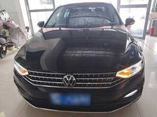 2024 Volkswagen Magotan B8 Рестайлинг, чёрный, 1700000 рублей, вид 2