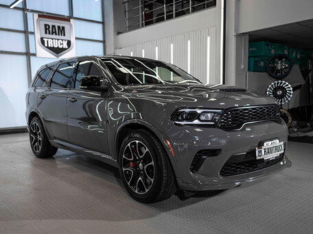 2025 Dodge Durango SRT III Рестайлинг 2, серый, 16111817 рублей, вид 2