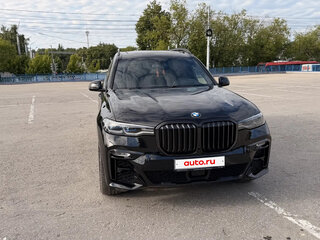 2021 BMW X7 40d I (G07), чёрный, 8100000 рублей, вид 3