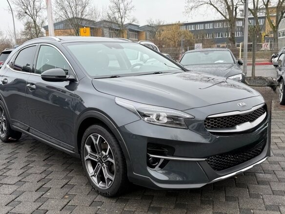 2022 Kia XCeed I, чёрный, 2750000 рублей - вид 1