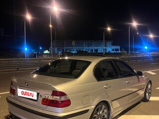 2002 BMW 3 серии 320i IV (E46) Рестайлинг, серебристый, 899000 рублей, вид 4