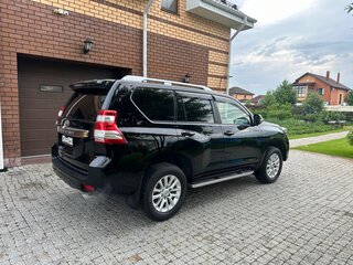 2015 Toyota Land Cruiser Prado 150 Series Рестайлинг 1, чёрный, 3950000 рублей, вид 4
