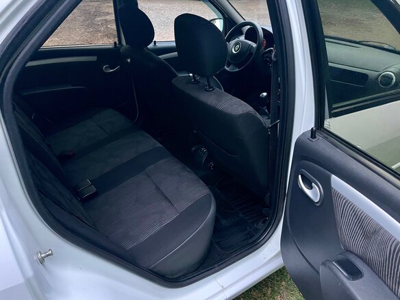 2013 Renault Logan I Рестайлинг, белый, 515000 рублей - вид 17