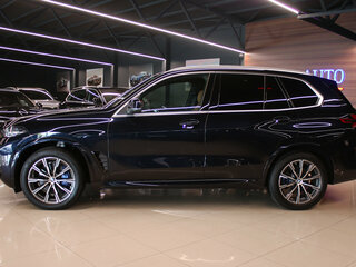 2024 BMW X5 40i IV (G05/G18) Рестайлинг, синий, 10899000 рублей, вид 3