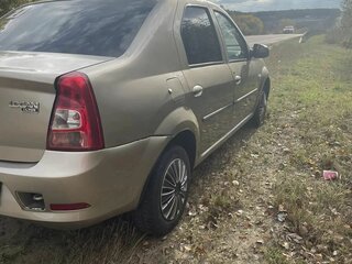 2013 Renault Logan I Рестайлинг, бежевый, 290000 рублей, вид 2