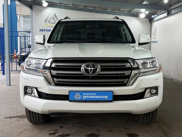 2015 Toyota Land Cruiser 200 Series Рестайлинг 2, белый - вид 7