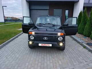 2020 Lada (ВАЗ) 2121 (4x4) Urban I Рестайлинг (2020), чёрный, 780000 рублей, вид 2