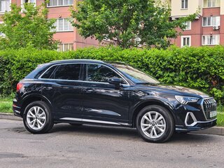 2024 Audi Q3 45 TFSI II (F3), чёрный, 2950000 рублей, вид 1