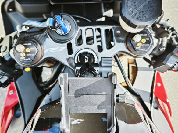2015 Yamaha YZF-R1, красный, 1200000 рублей - вид 7