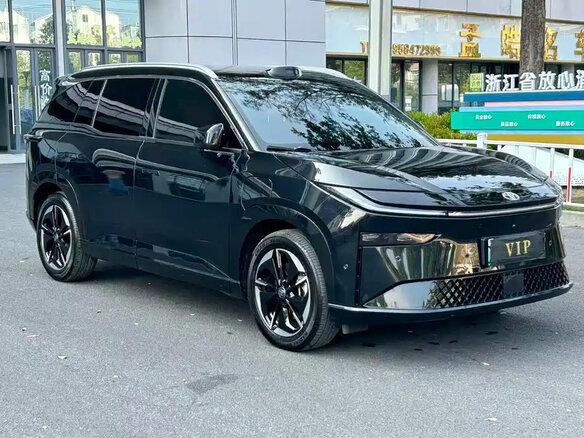 2026 Toyota bZ3X 58.3 kWh, чёрный, 2950000 рублей - вид 4