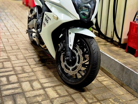 2014 Honda CBR 650F, белый, 600000 рублей, вид 5