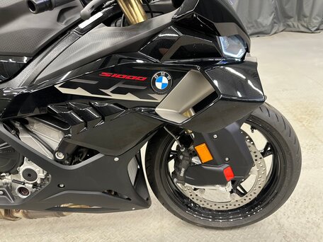 2026 BMW S 1000 RR, чёрный, 2600000 рублей, вид 2