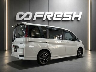 2018 Honda Stepwgn Spada V Рестайлинг, белый, 2130000 рублей, вид 2