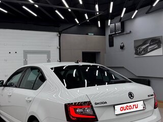2019 Skoda Octavia III (A7) Рестайлинг, белый, 2350000 рублей, вид 2