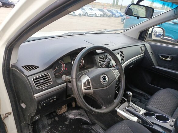 2011 SsangYong Actyon II, белый, 690000 рублей - вид 15
