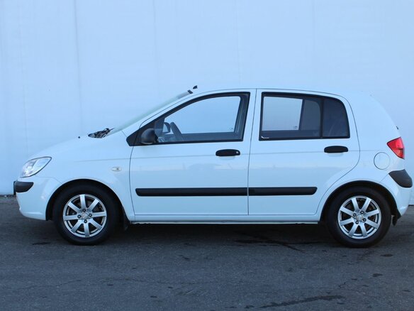 2010 Hyundai Getz I Рестайлинг, белый, 650000 рублей - вид 3