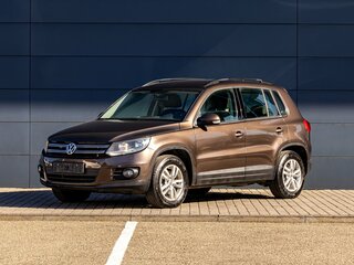 2015 Volkswagen Tiguan I Рестайлинг, коричневый, 1555000 рублей, вид 1