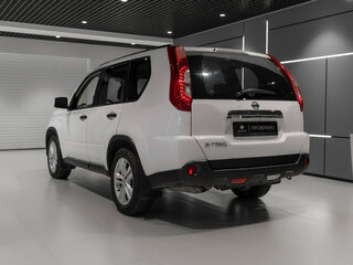 2013 Nissan X-Trail II Рестайлинг, белый, 1180000 рублей, вид 4