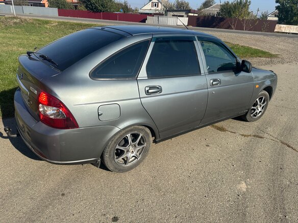 2011 Lada (ВАЗ) Priora I, серый, 345000 рублей - вид 3