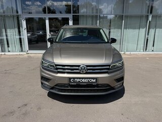 2019 Volkswagen Tiguan II, бежевый, 2390000 рублей, вид 2