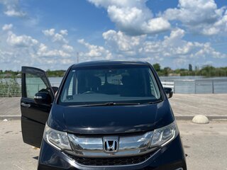 2015 Honda Stepwgn Spada V, чёрный, 1750000 рублей, вид 3